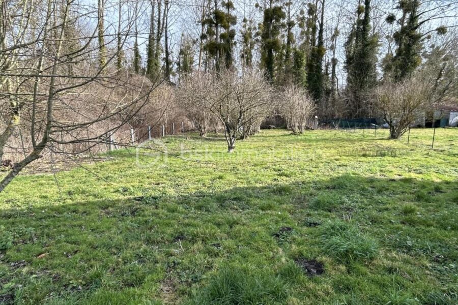 Terrain à vendre à Longueville