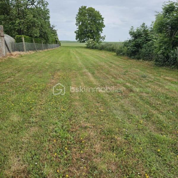 Terrain à vendre à Esclainvillers