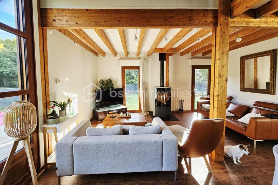 Maison à vendre à Murol