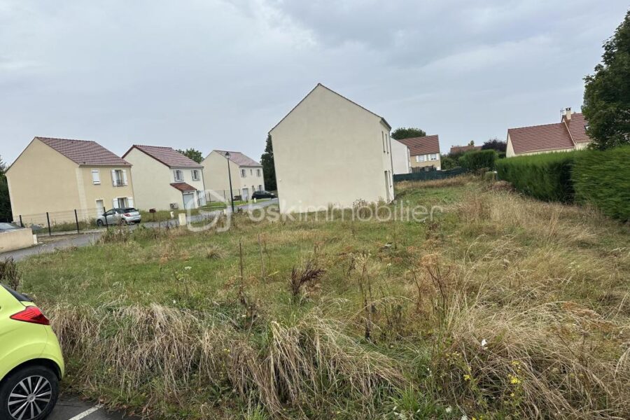 Terrain à vendre à Longnes — Vue dégagée — photo 1