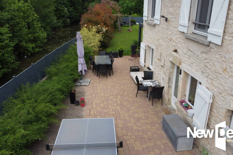 Maison à vendre à Devecey