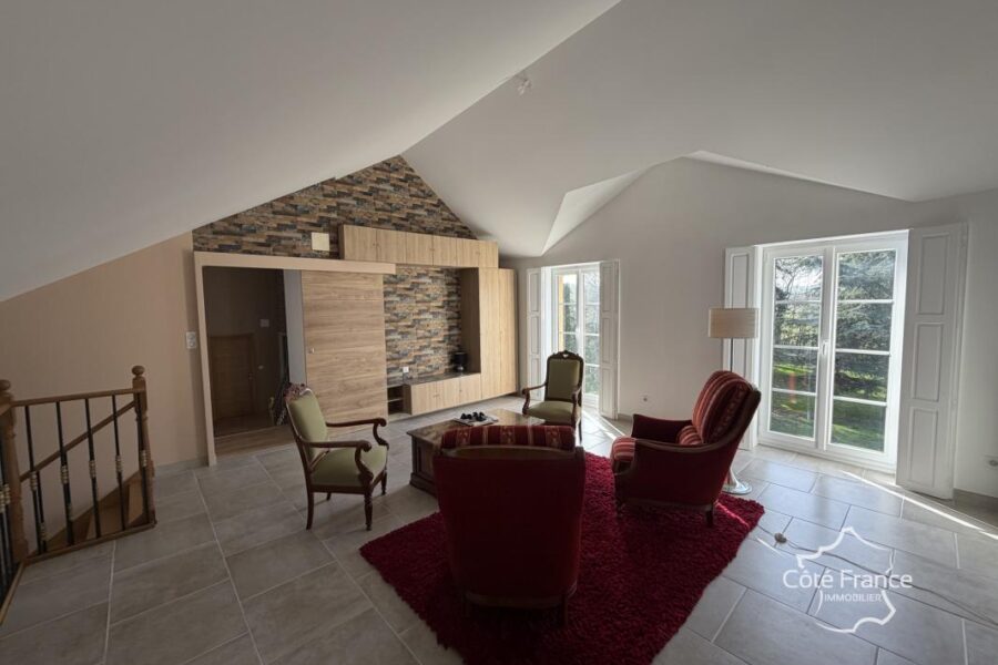 Maison à vendre à Haudrecy