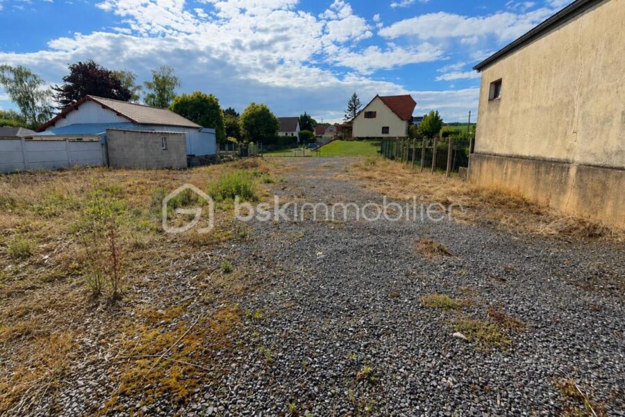 Terrain à vendre à Moy de l aisne