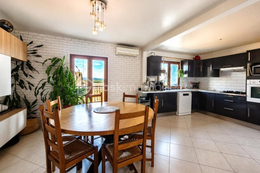 Maison à vendre à Abeilhan