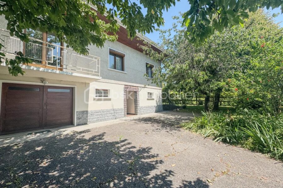 Maison à vendre à Entrelacs