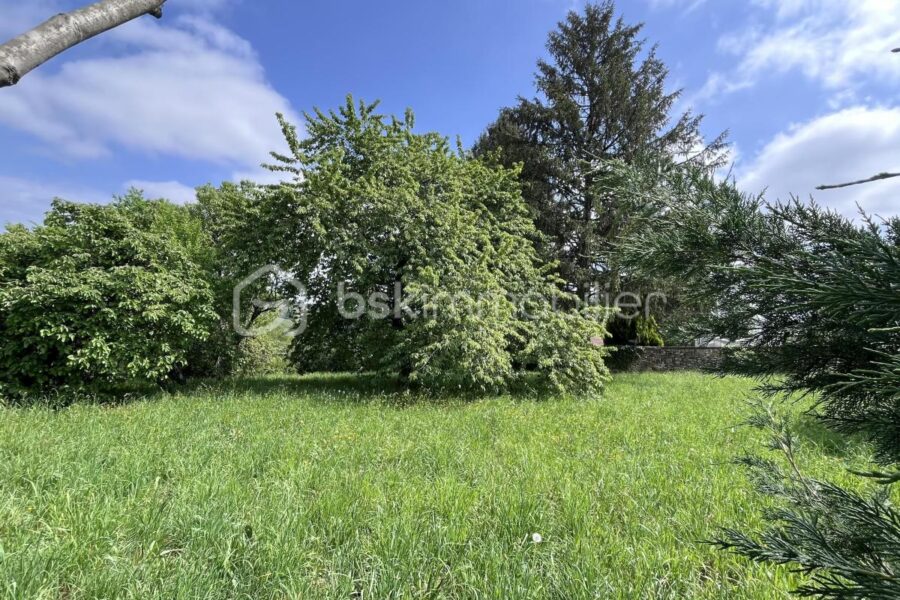 Terrain à vendre à Hautefort