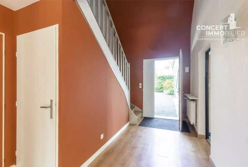Maison individuelle Augny 5 chambres – 7 pièces – NR chambres – 228.8 m²