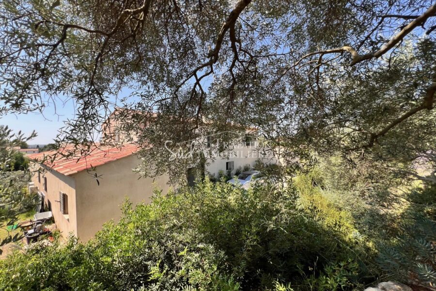 Maison à vendre à Paradou