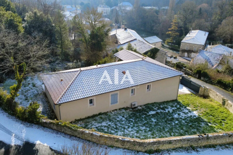 Maison à vendre à Montignac Charente