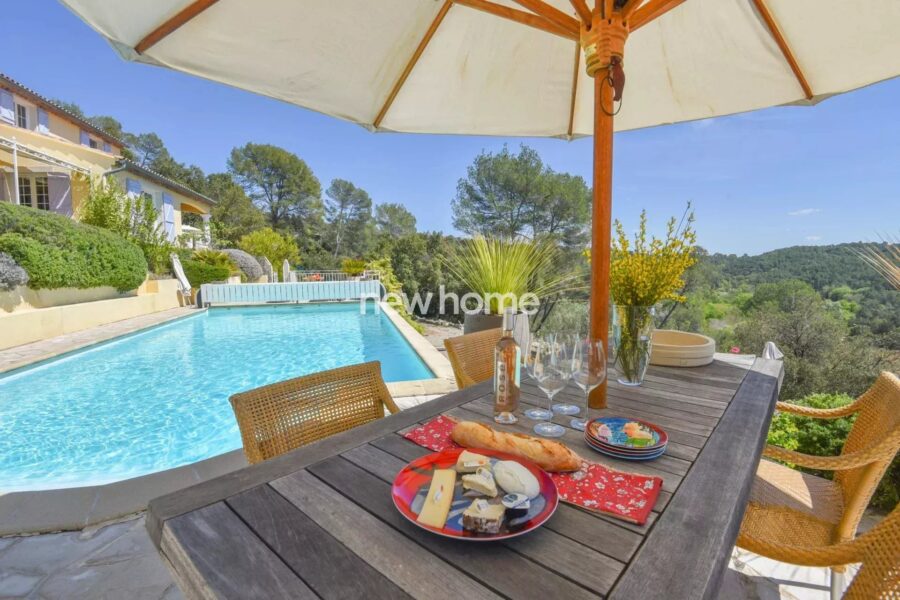 Maison à vendre à Entrecasteaux