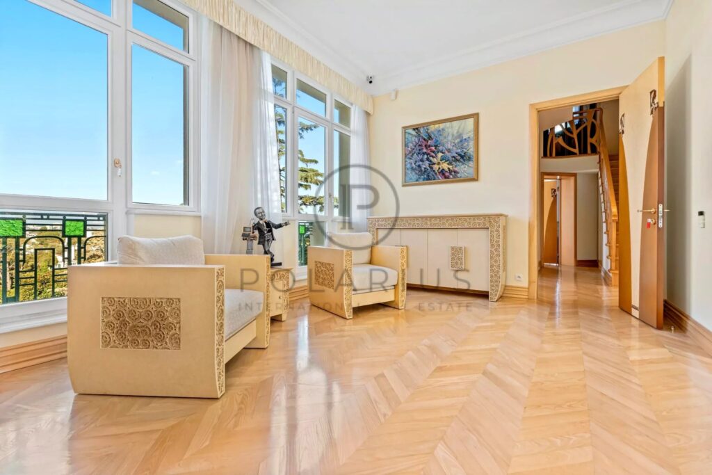 Domaine d’exception à vendre au Cap d’Antibes – Château du Cap – 15 pièces – 11 chambres – 1000 m²