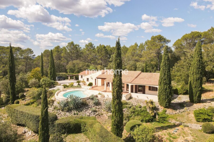 Maison à vendre à Entrecasteaux