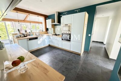 MAISON INDIVIDUELLE AU CALME 150 m2-4 CH sous sol complet ET – 6 pièces – 4 chambres – 135 m²