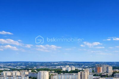Paris 13ème – 2 pièces calme, lumineux sans vis à vis avec parking et cave – DPE : C – 2 pièces – 1 chambre – 42 m²