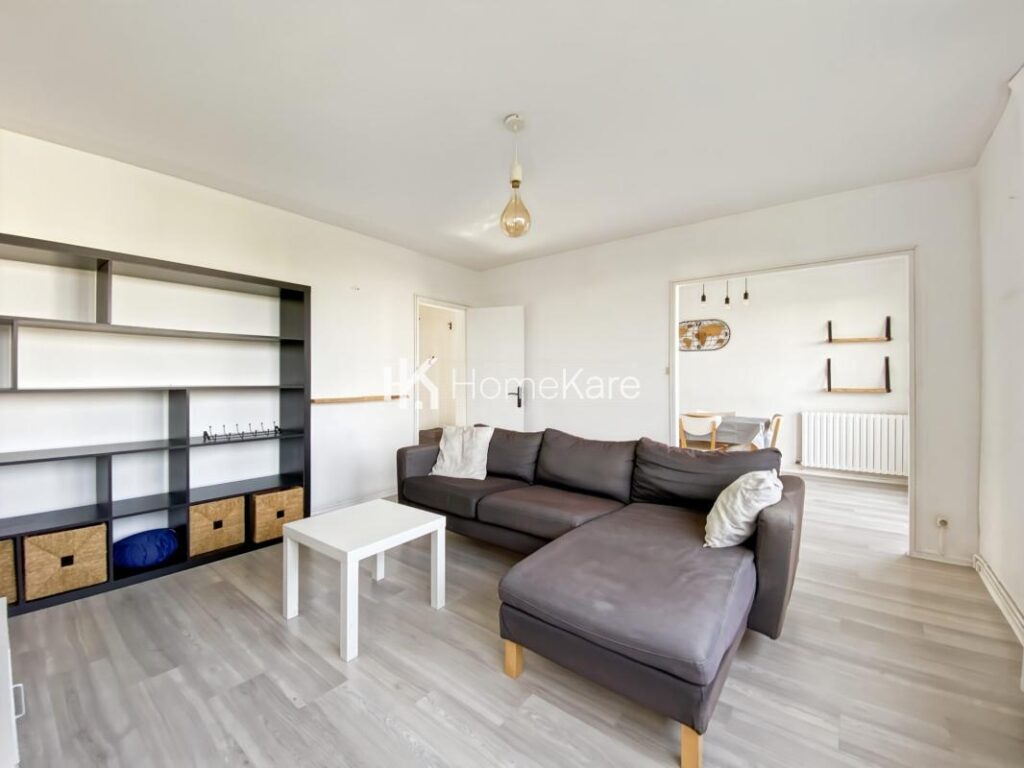 LUMINEUX DANS UN ECRIN DE VERDURE – 4 pièces – 2 chambres – 66 m²