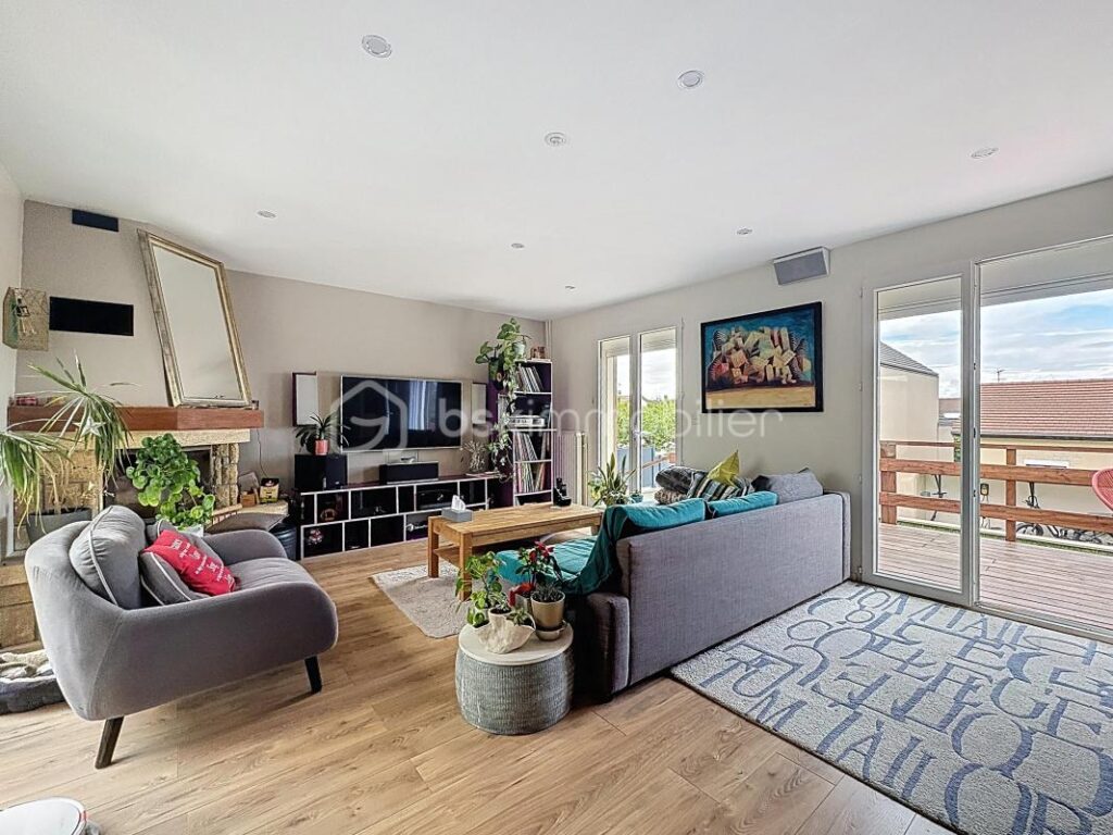 CHARMANTE MAISON NON MITOYENNE de 135 m², 6 PIÈCES, 4 CHAMBRES, quartier Mont-Valérien – DPE B – 6 pièces – 4 chambres – 135 m²
