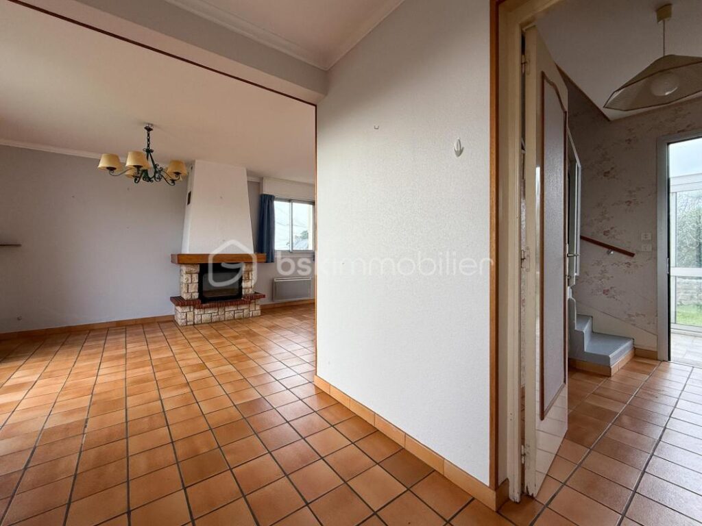 VENTE INTERACTIVE – MAISON À 150 M DE LA MER – MELON – 5 pièces – 3 chambres – 70 m²