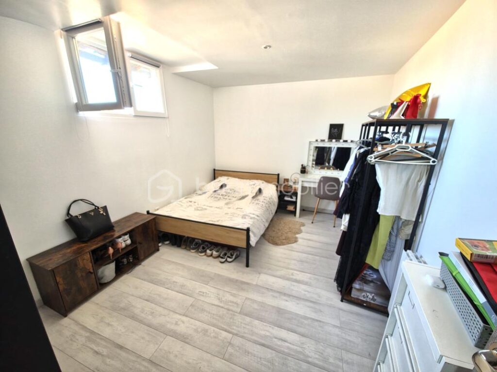 Duplex pour investissement locatif- T3 de 53m2 vendu loué ( bail meublé de 1 an) – 3 pièces – 2 chambres – 53 m²