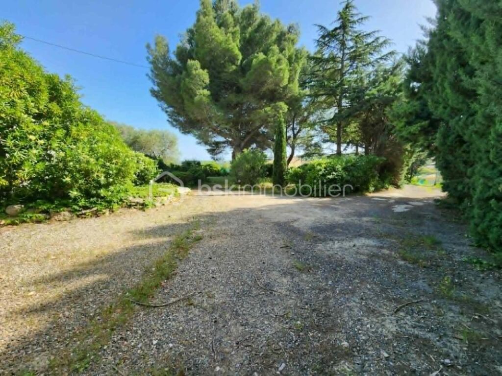VILLA D&rsquo;EXCEPTION SUR LES HAUTEURS DE TOURBES AVEC UN APPARTEMENT INDÉPENDANT – 6 pièces – 3 chambres – 170 m²