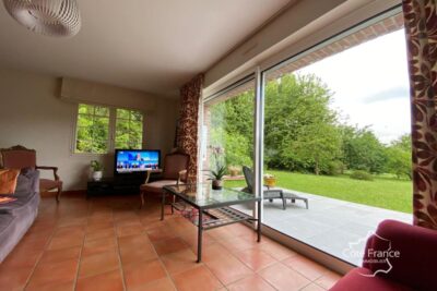 Villa dans un parc paysagé – 7 pièces – 5 chambres – 180 m²