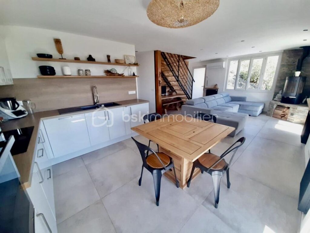 Coup de coeur ! Maison individuelle vue mer – 4 pièces – 3 chambres – 126 m²