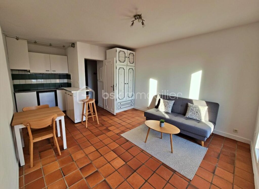 Exclusivité – Baisse de prix, à saisir ! Studio 28 m² vue mer, sans vis-à-vis, au calme absolu – 1 pièce – 1 chambre – 28 m²