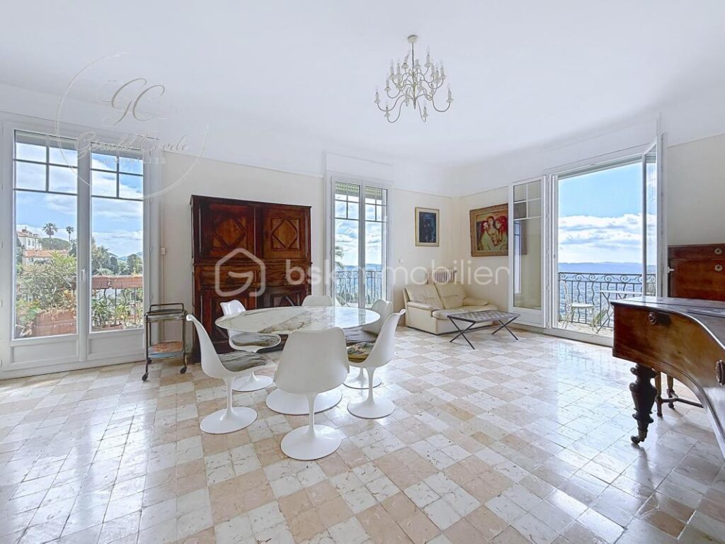 APPARTEMENT 3 PIECES DE 103 M² AVEC UNE VUE SPECTACULAIRE MER SITUE A GRASSE – 3 pièces – 2 chambres – 103 m²