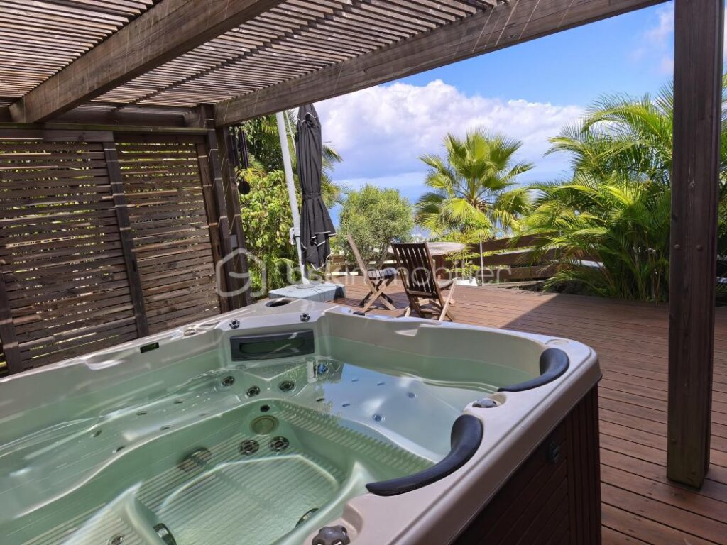Villa 180 m² habitables – 5 pièces – 3 chambres – 180 m²