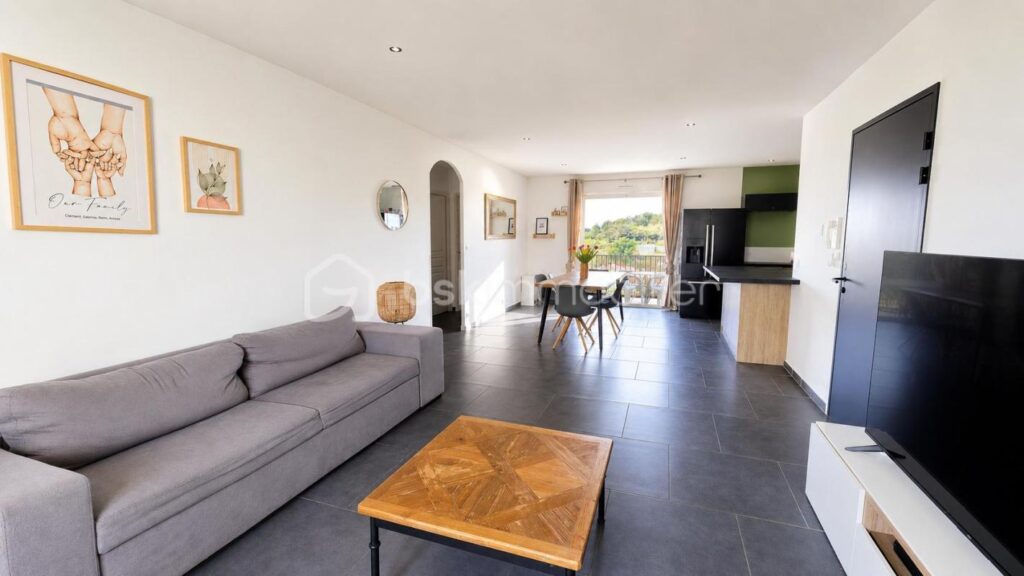EXCLUSIVITÉ, appartement type 3, 80 m², 2 places de stationnement – 3 pièces – 2 chambres – 76 m²