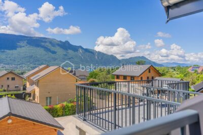 Magnifique T4 avec terrasses panoramiques – Viviers-du-Lac ✨ – 4 pièces – 3 chambres – 89 m²