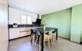 HAUTEVILLE-SUR-FIER — MAISON RECENTE — 4 CHAMBRES — CALME — VUE DEGAGEE — TERRASSE — JARDIN – 5 pièces – 4 chambres – 101 m²