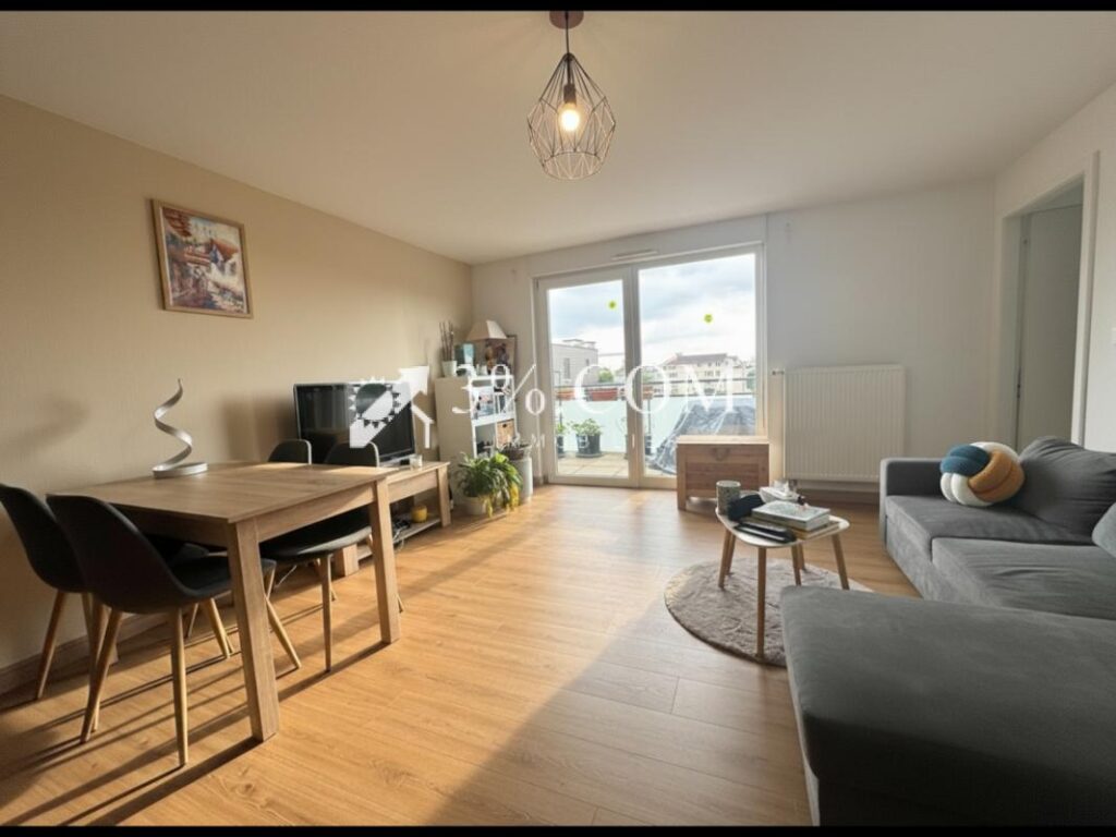 3%COM Bel appartement F3 coté canal – terrasse – garage – 3 pièces – 2 chambres – 60 m²