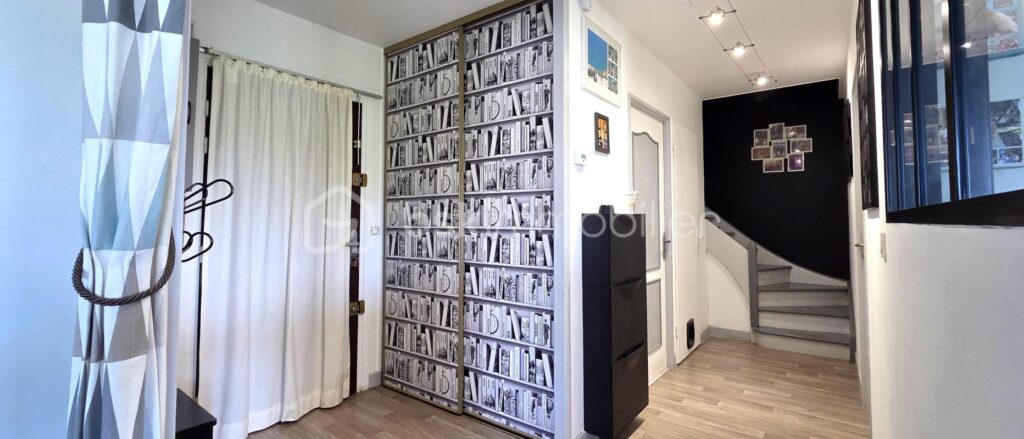 Magnifique Duplex F4 Baigné de Lumière, Dernier Étage avec Balcon – 4 pièces – 3 chambres – 102 m²