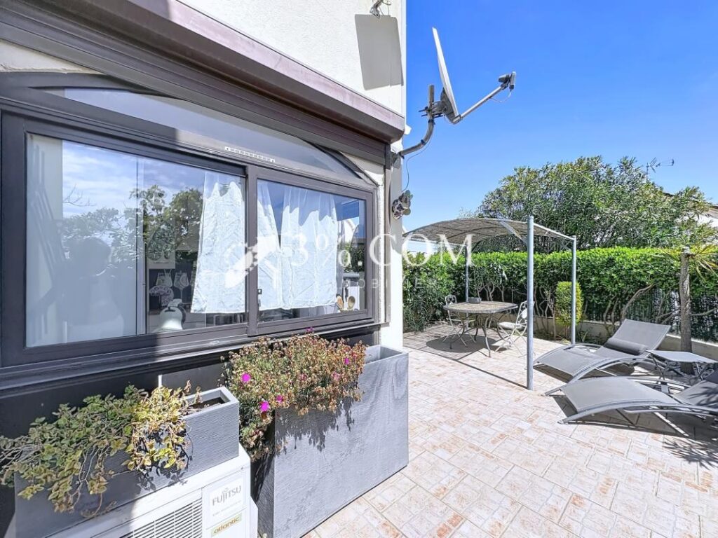 Charmant pavillon 4 pièces de 32.5 m2 avec terrasse de 32 m2 – 4 pièces – 2 chambres – 32 m²