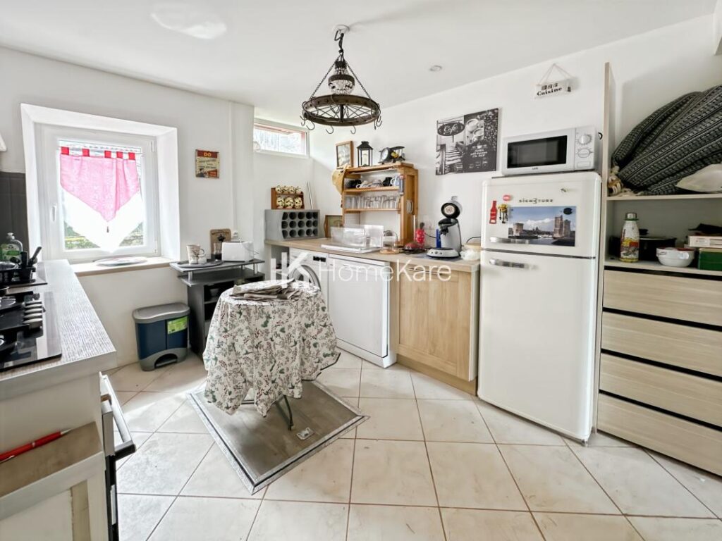 JOLIE MAISON DE VILLAGE AU CALME – 5 pièces – 4 chambres – 90 m²