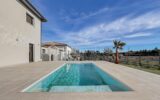 *** VILLA CONTEMPORAINE DE 130M2 AVEC GARAGE ET PISCINE – ARPAILLARGUES ET AUREILLAC *** – 5 pièces – 4 chambres – 120 m²