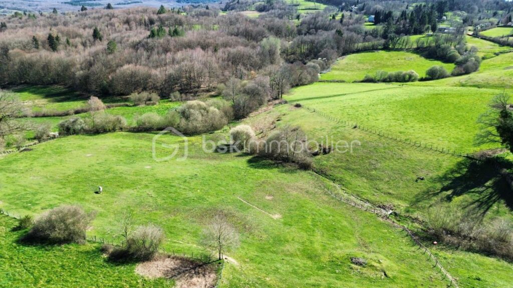 Ensemble Immobilier de 97 m² – 5 pièces – 2 chambres – 97 m²