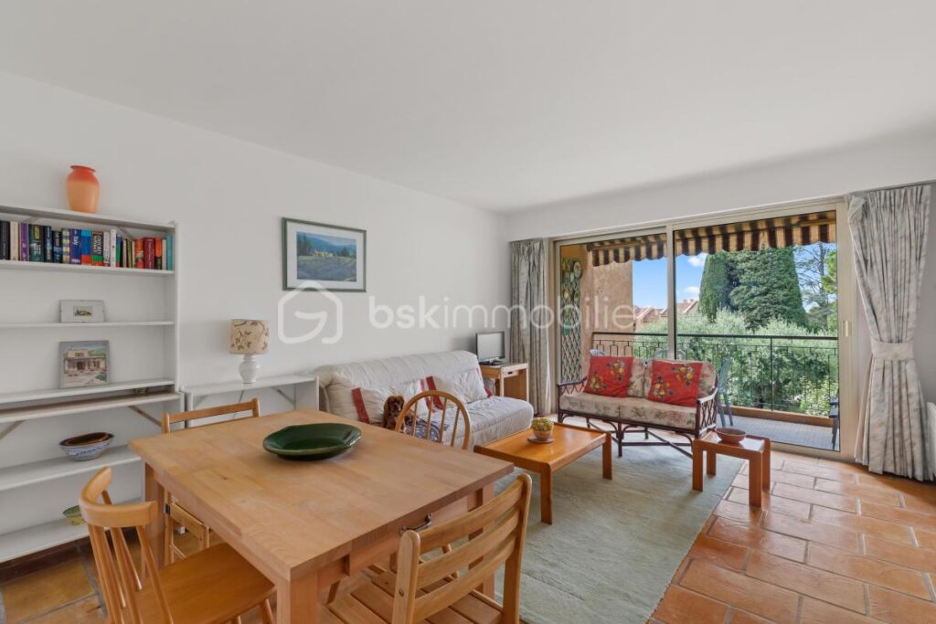 Appartement 2 pièces à Vence – 2 pièces – 1 chambre – 50 m²