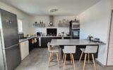 MONTREDON DES CORBIÈRES – VILLA R+1 – 120m² habitable – 3 CHAMBRES – DRESSING – CLIMATISATION RÉVERSIBLE – GARAGE – PISCINE EN DUR – VUE EXCEPTIONNELLE – 4 pièces – 3 chambres – 120 m²