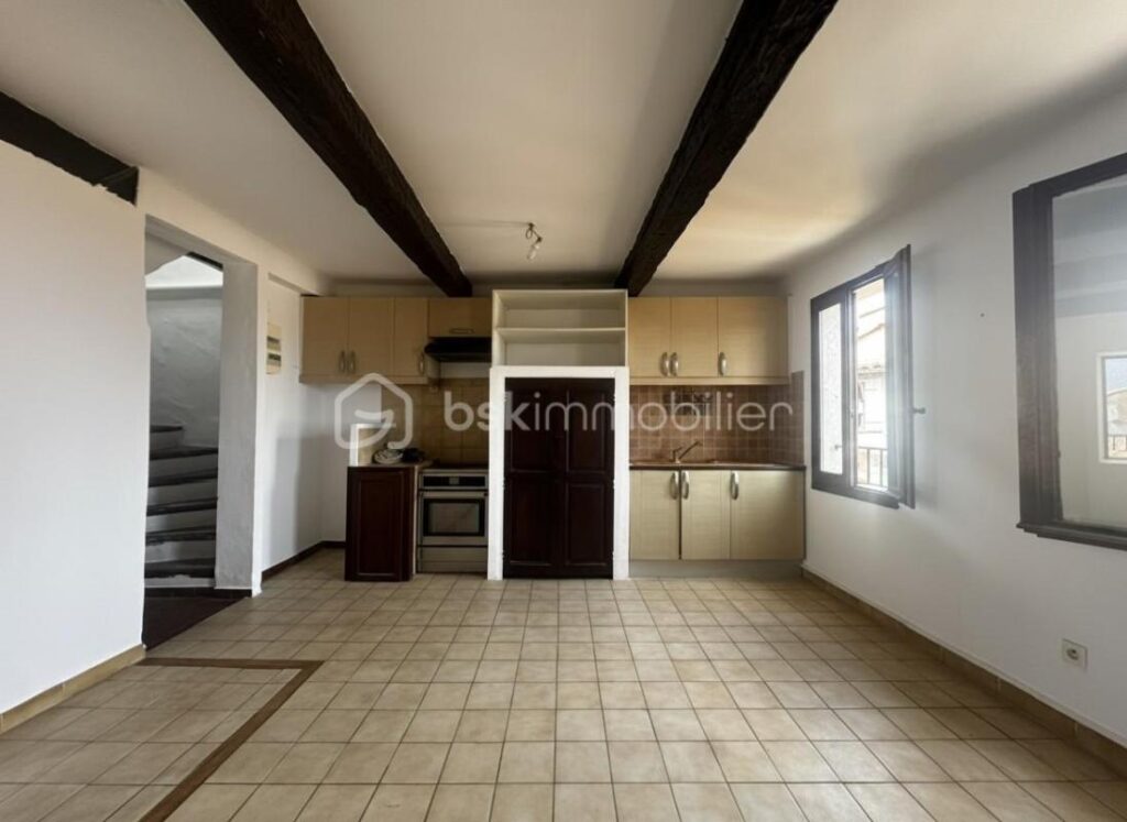 Habitez un duplex plein de charme tout en percevant un loyer mensuel – 4 pièces – 3 chambres – 82 m²