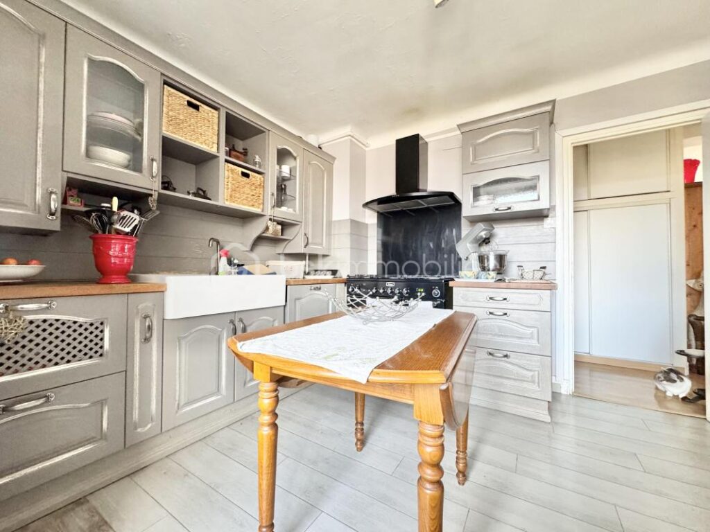 Appartement lumineux au cœur de Béziers avec vue dégagée – 3 pièces – 2 chambres – 70 m²