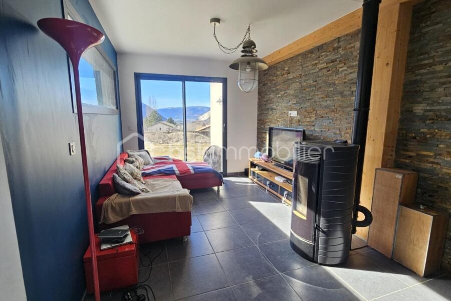 Maison à vendre à La roche des arnauds