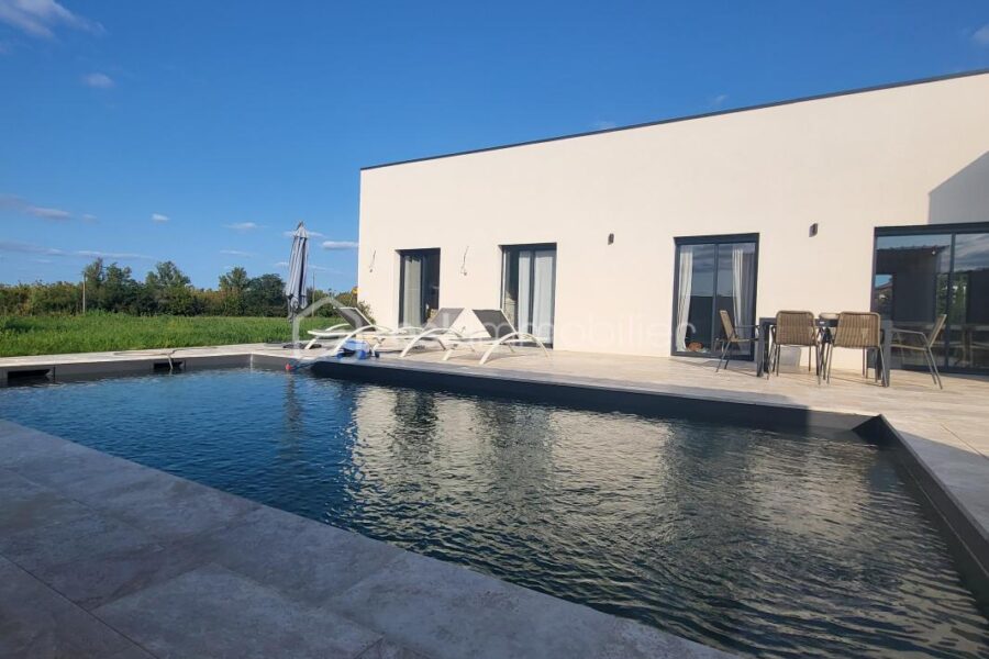 Maison à vendre à Sainte colombe en bruilhois