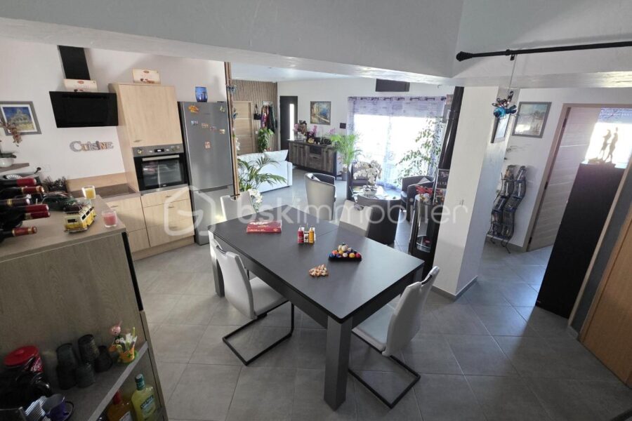 Maison à vendre à Treilles