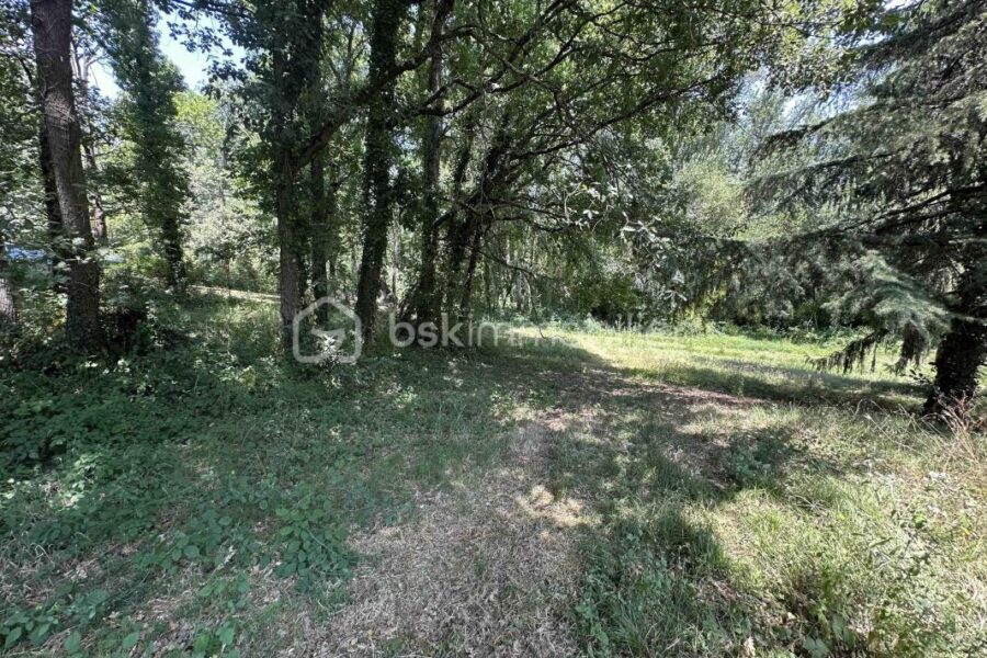 Terrain à vendre à Giroussens