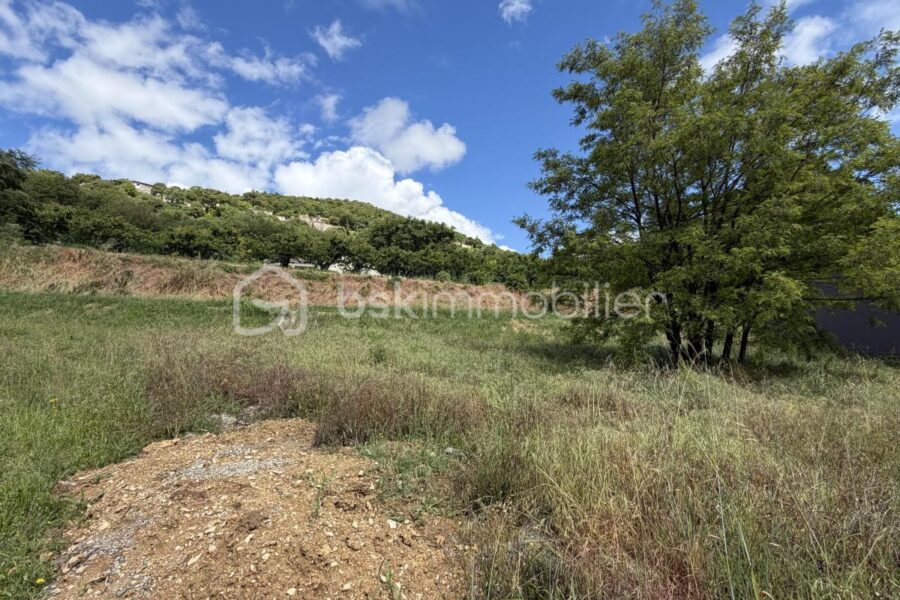 Terrain à vendre à Savasse