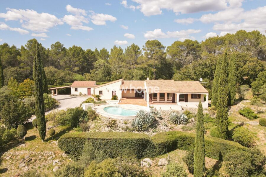 Maison à vendre à Entrecasteaux
