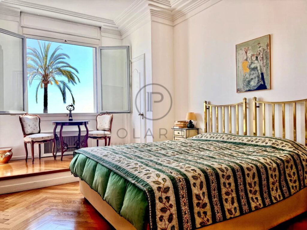Superbe appartement de 145 m² avec vue mer à Nice – 4 pièces – 2 chambres – 145 m²