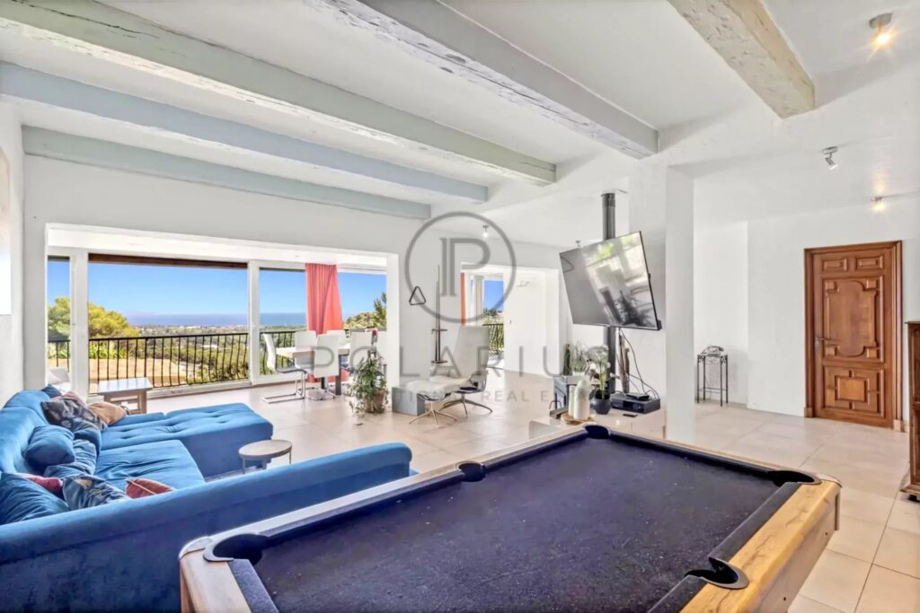 Villa de luxe avec vue sur la mer à vendre à Antibes – 6 chambres, piscine et appartement d&rsquo;invités – 9 pièces – 6 chambres – 350 m²