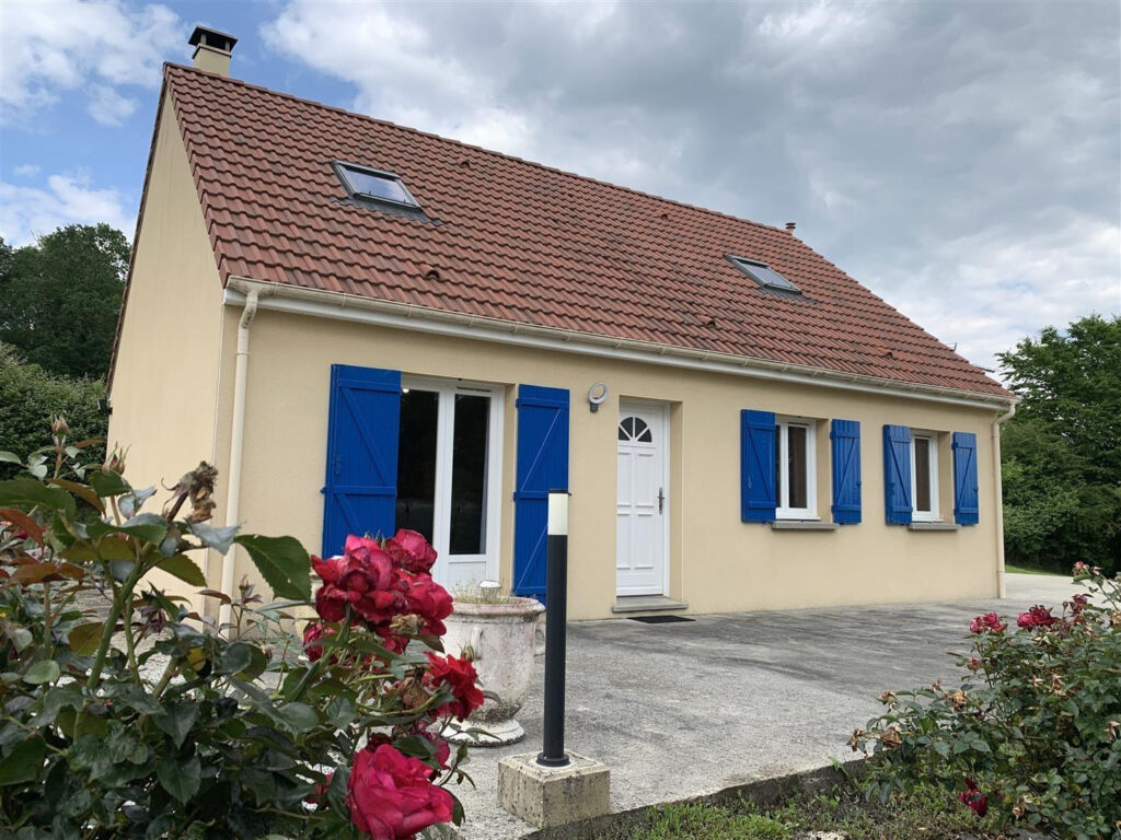 Dans la région des haras, à seulement 11kms du Haras du Pin, – 7 pièces – 5 chambres – 110 m²
